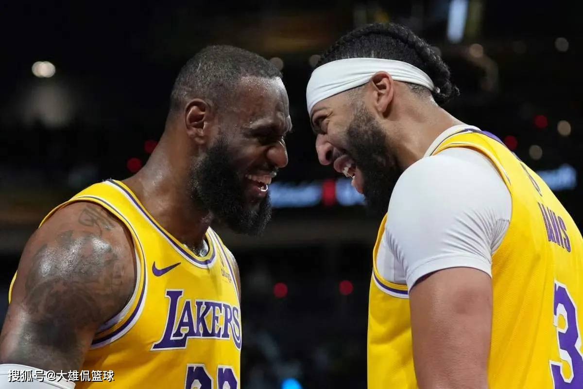 詹姆斯赛事官方发布问鼎冠军新规，TL争议不断！(詹姆斯回骑士交易细节)-半岛体育